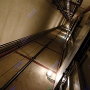 چاهک آسانسور